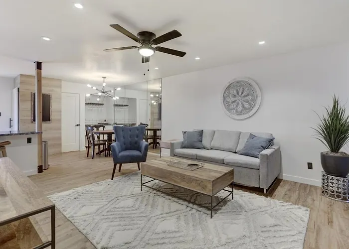 Apartment Charming In Scottsdale! *