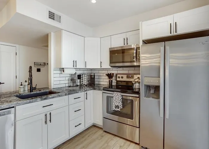 Apartment Charming In Scottsdale! *
