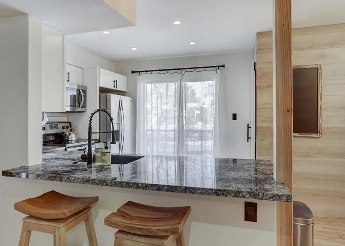 Charming In Scottsdale! Apartment *